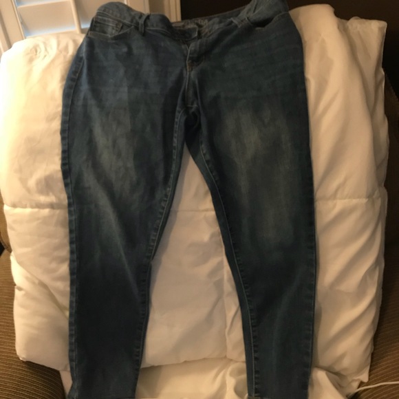 BUNDLE!!!!!!! - Picture 6 of 6